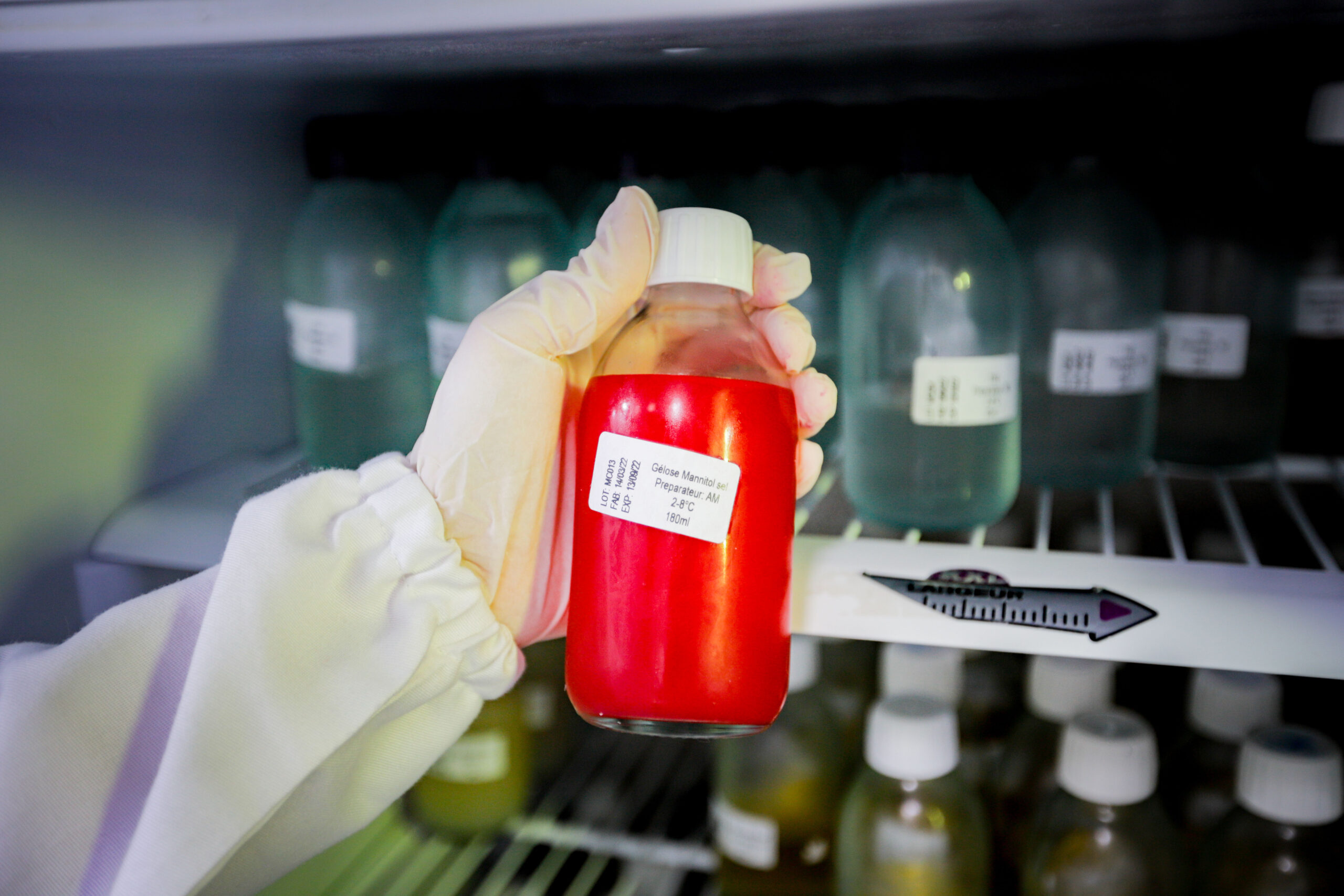 produits d'analyse microbiologique